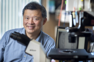 UCI Biomedical Engineering professor Abraham lee in a lab